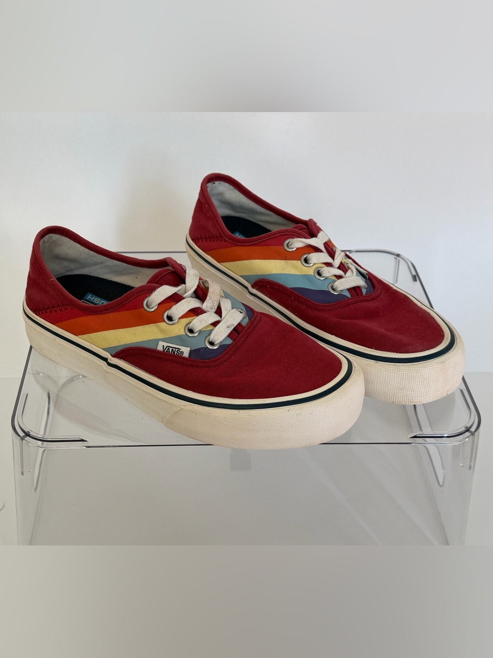 🌈Vans "Rad Rainbow" low tops 🌈